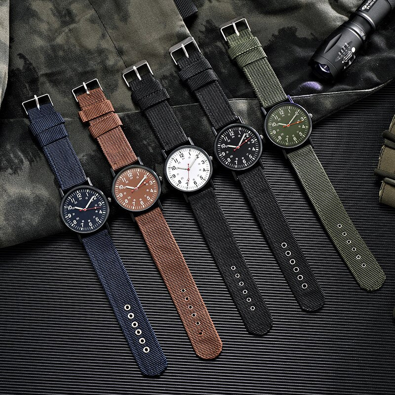 Luminous Nylon Band Relógio militar Relógios masculinos Relógios de pulso do exército Quartz Relógios esportivos masculinos Relojes Para Hombre Relogio Masculino